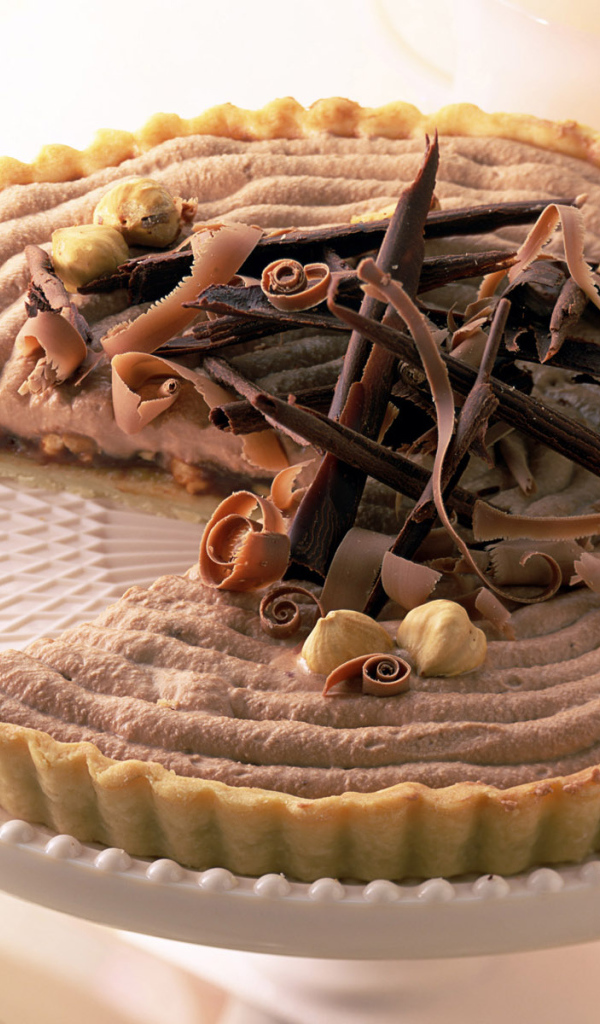 Пирог с лесными орехами