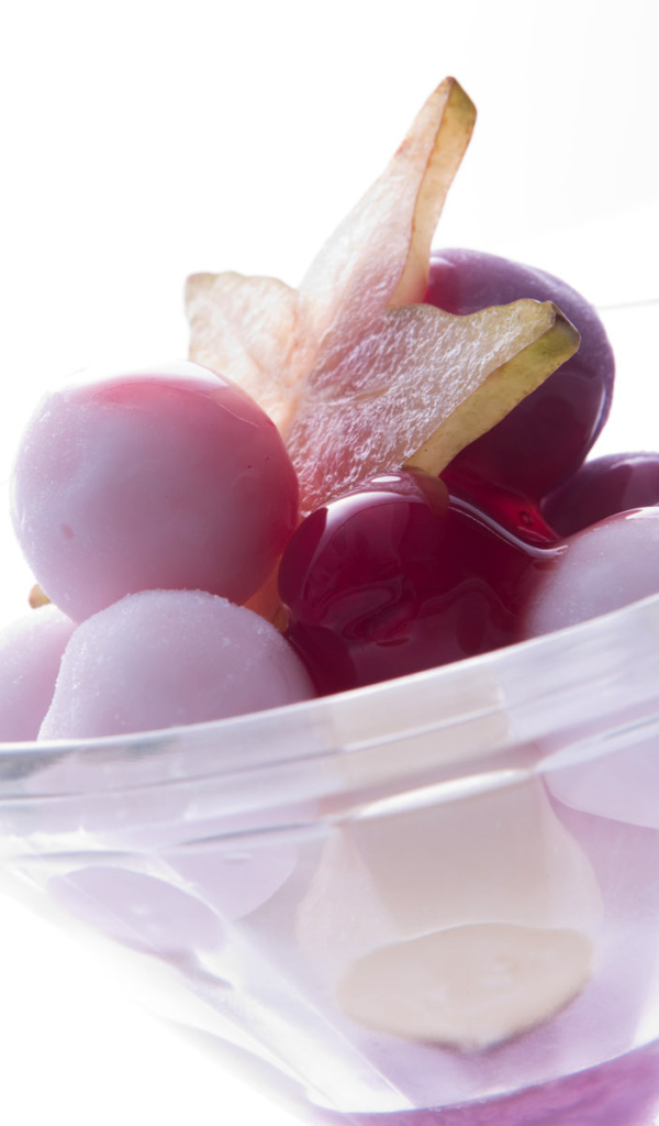 Десерт мороженое