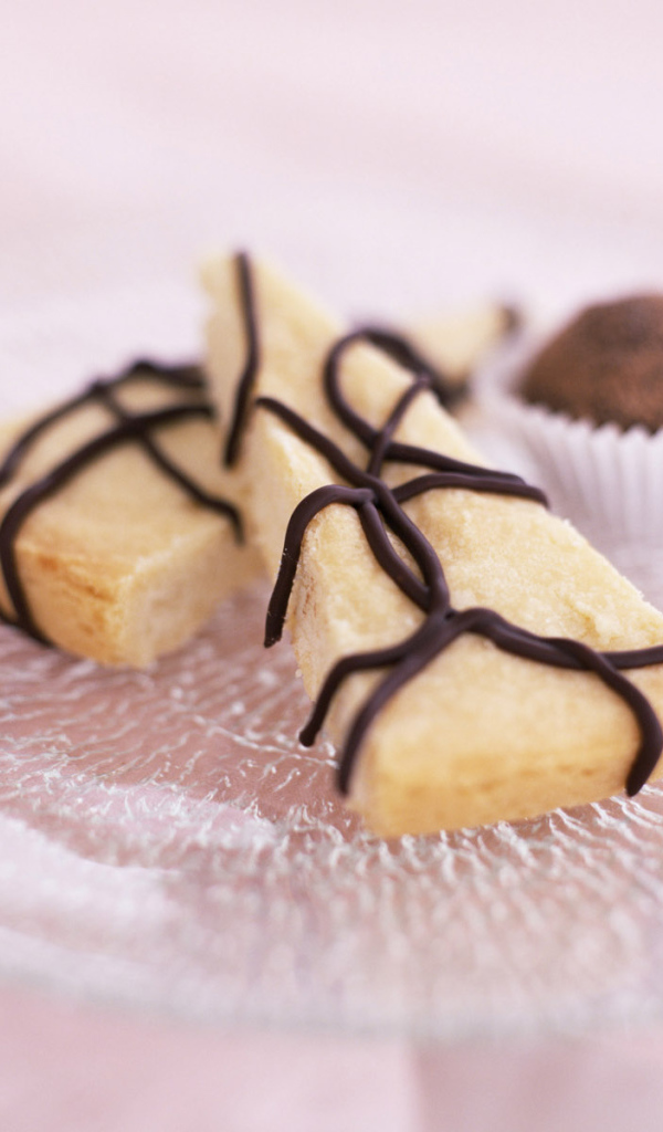 Кусочки пирожное