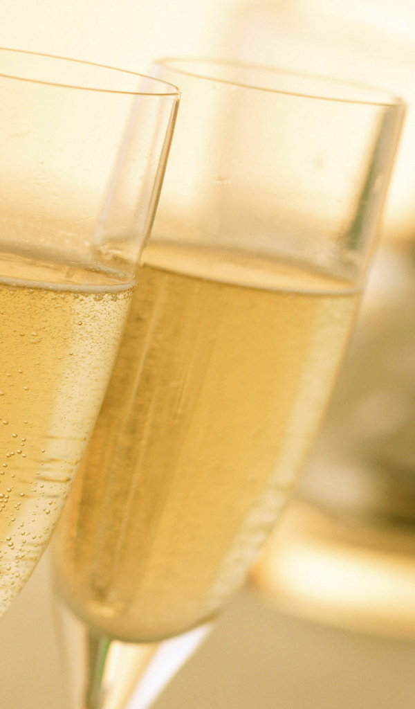 Парочка шампанского