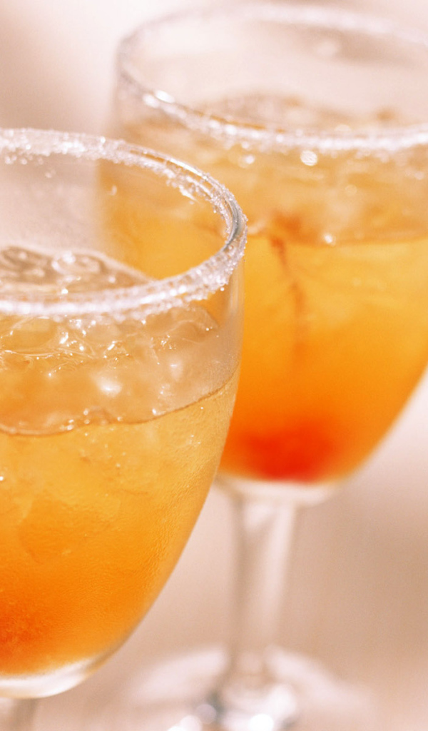 Сахар по краям бокала