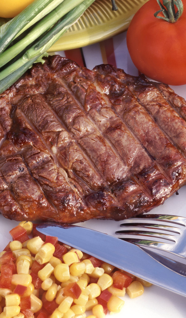 Отбивная с кукурузой