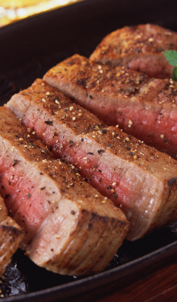 Недожаренное мясо