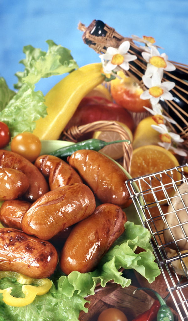 Сосиски и вино