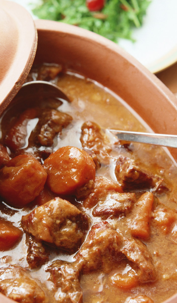 Тушеное мясо с картофелем