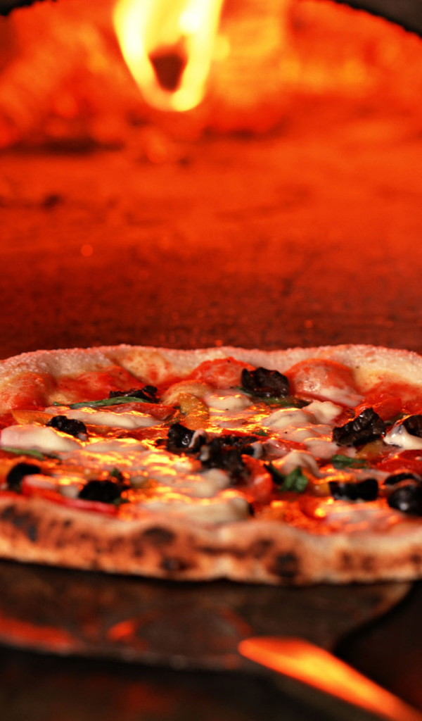 Пицца в печи