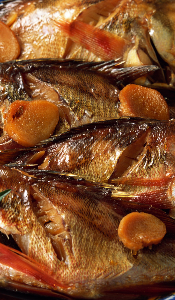 Рыба с яблоками