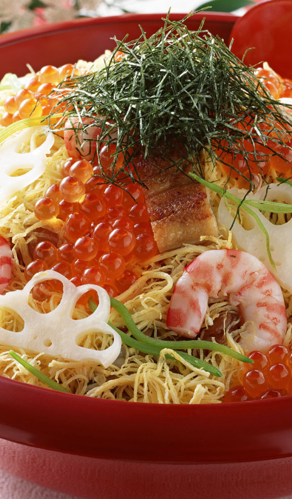 Красная икра и креветки