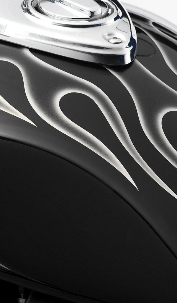 Аэрография на бензобаке