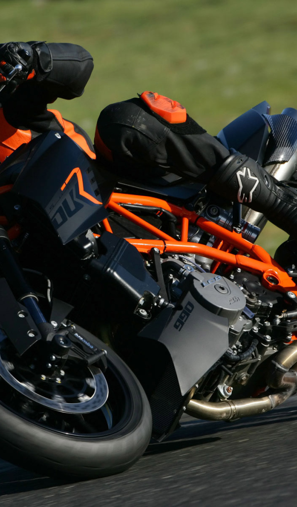 Черный крутой байк