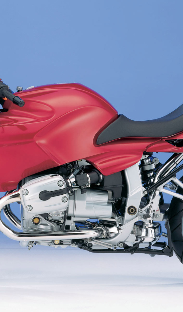 Красный байк от БМВ