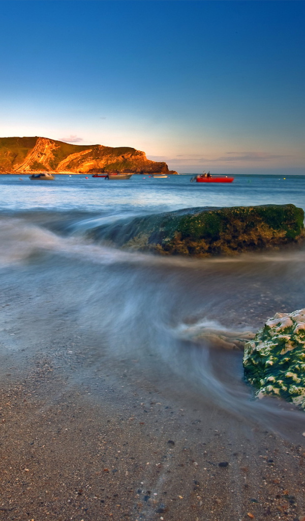 Небольшой залив