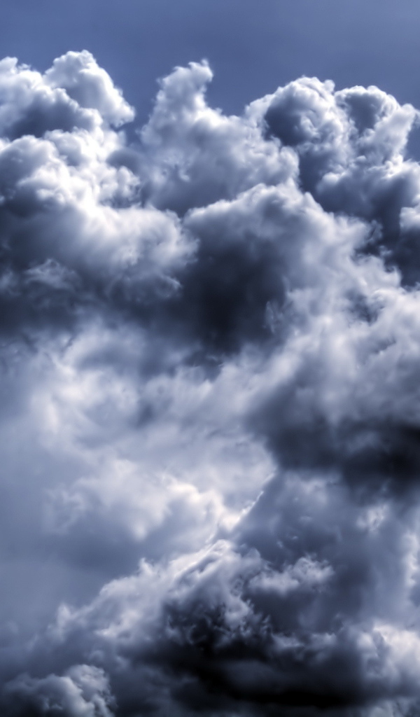 Серые облака