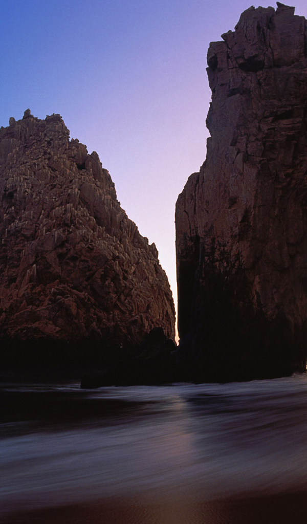 Арка в скале