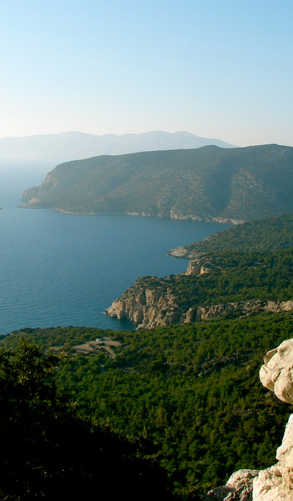 Красивый вид со скалы