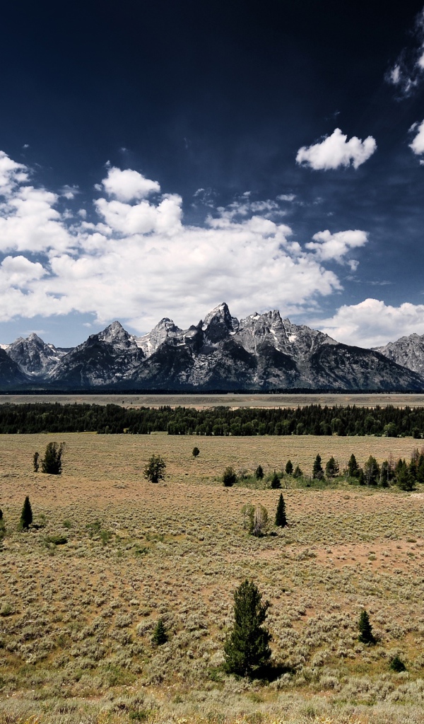 Горы и облака