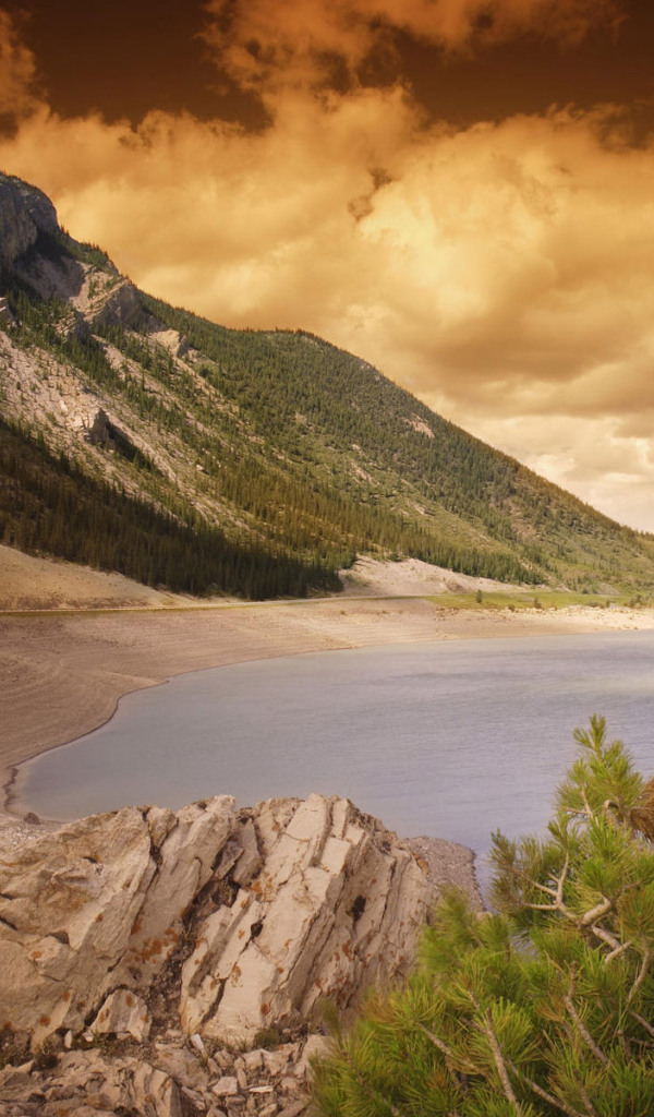 Горы на закате