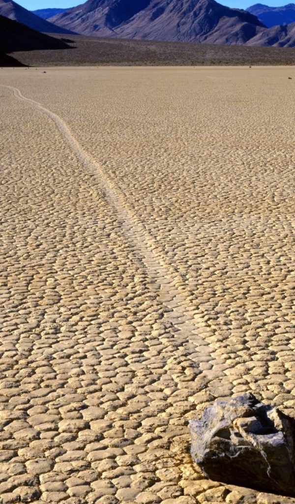 Феномен ползущих камней