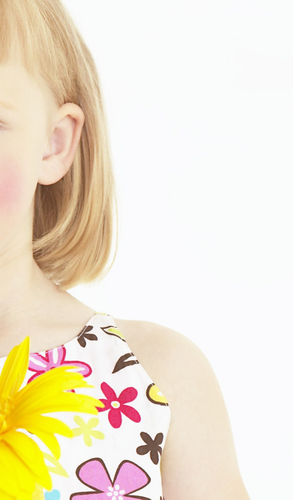 Симпатичная девочка