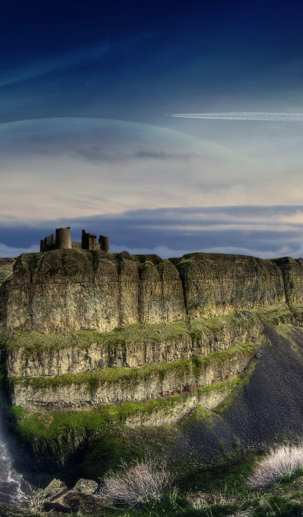 Замок на скале