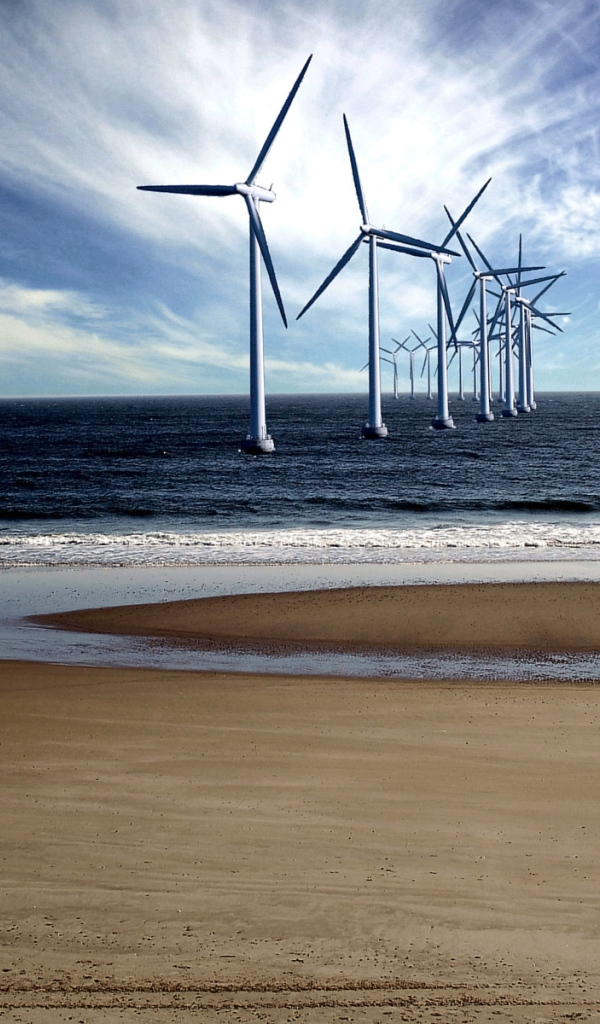 Ветряки в море