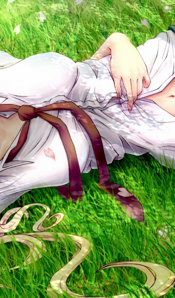 Расслабляясь на траве