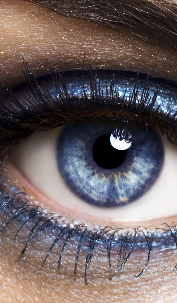 Голубой глаз