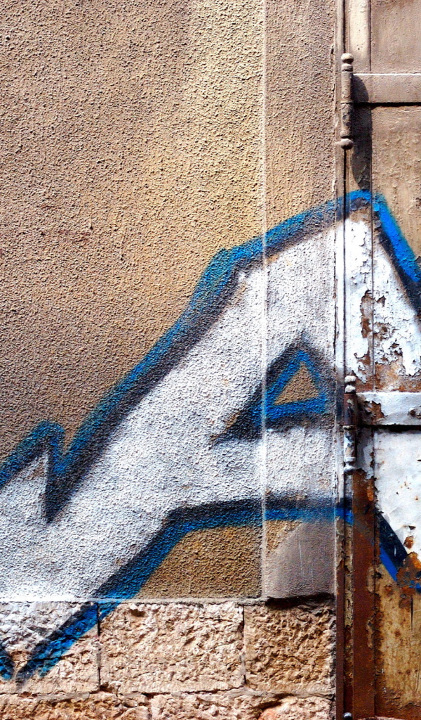 Граффити на стене