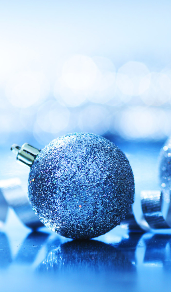 Голубые елочные игрушки 2011