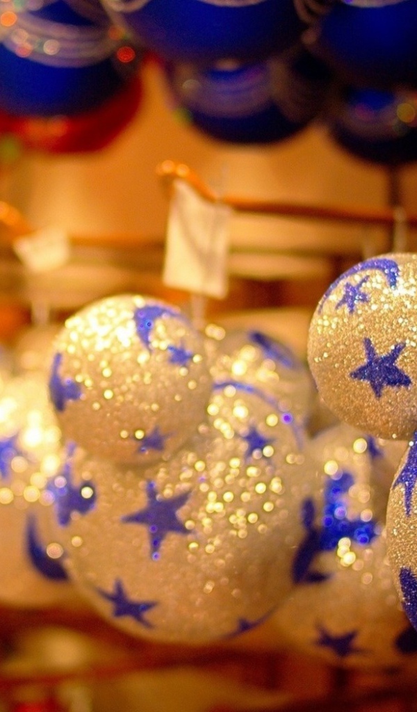 Шарики на елку