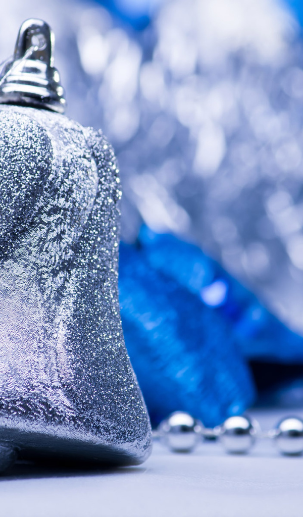 Новогодний колокольчик