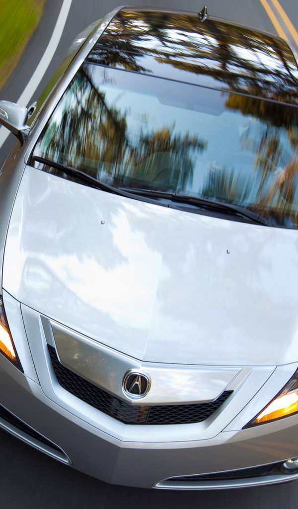 Акура ZDX на дороге