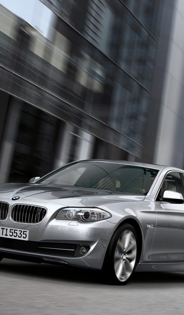 Новый БМВ 5 серии