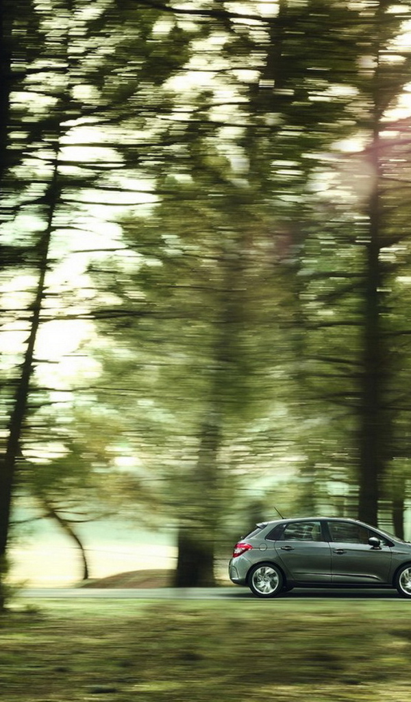 Ситроен С4 в движении