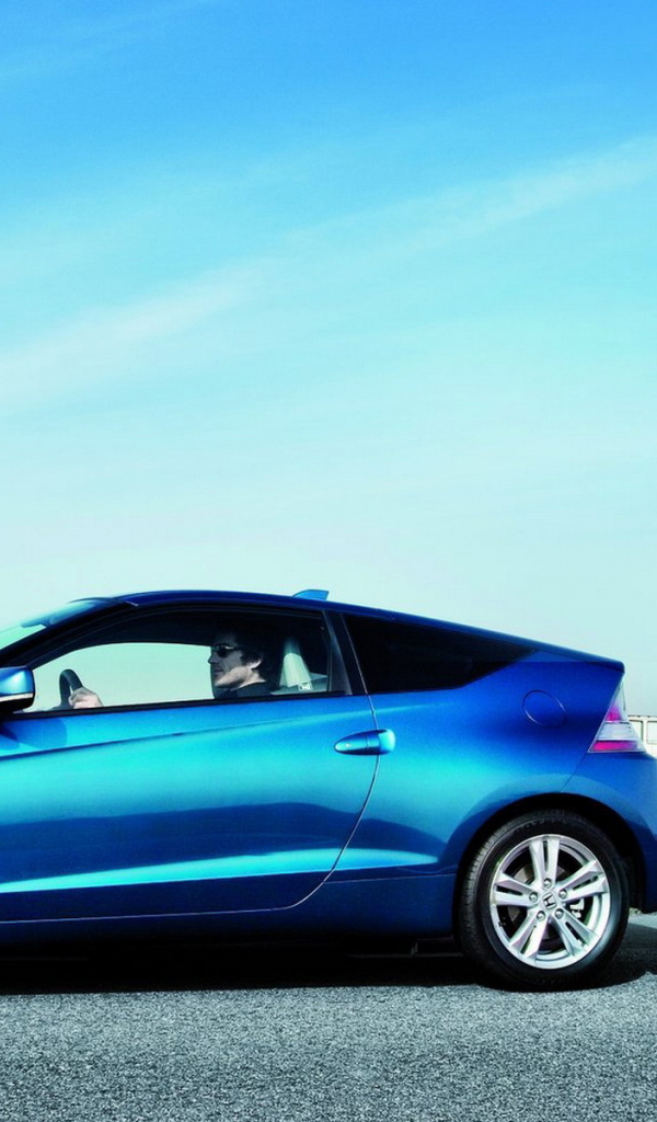 Хонда СR-Z цвета неба