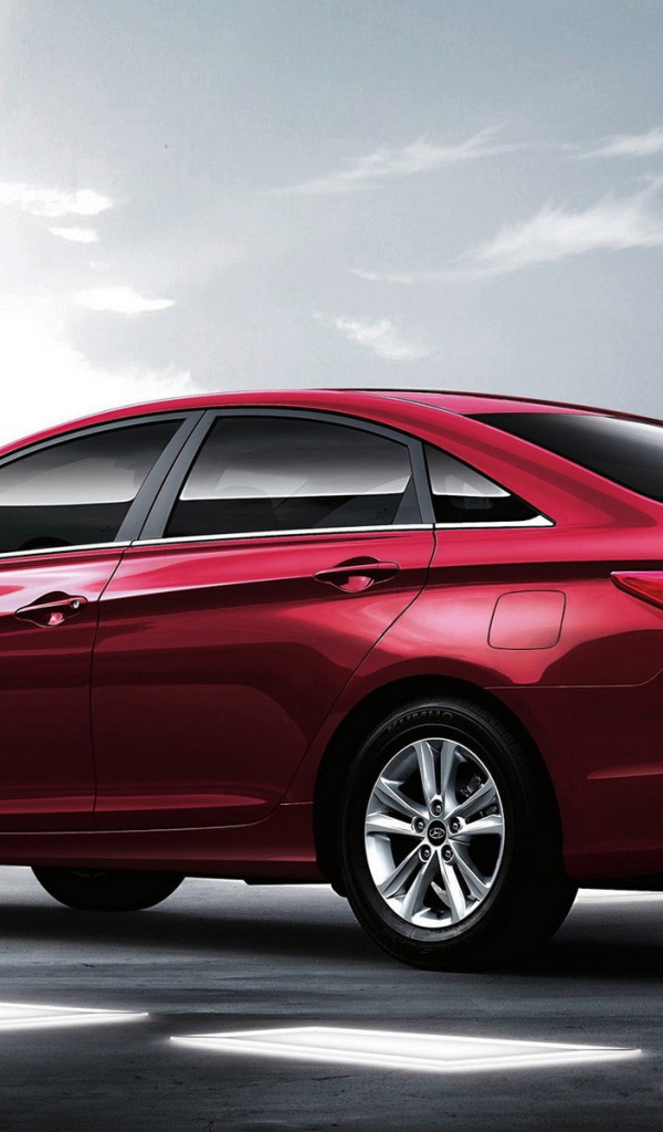 красный Хендай Соната 6 серии