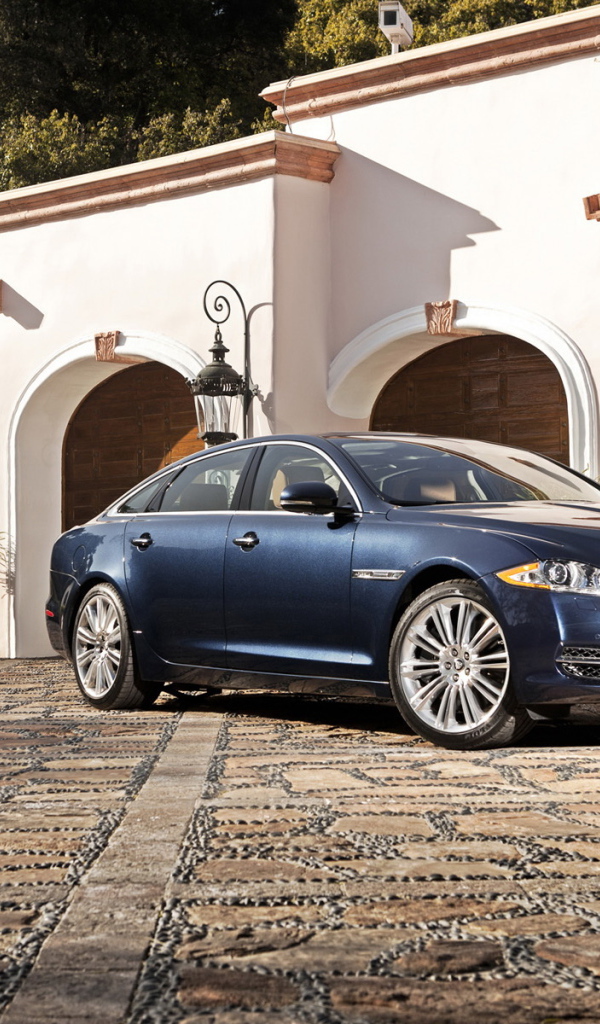 Jaguar-XJ-Supercharged