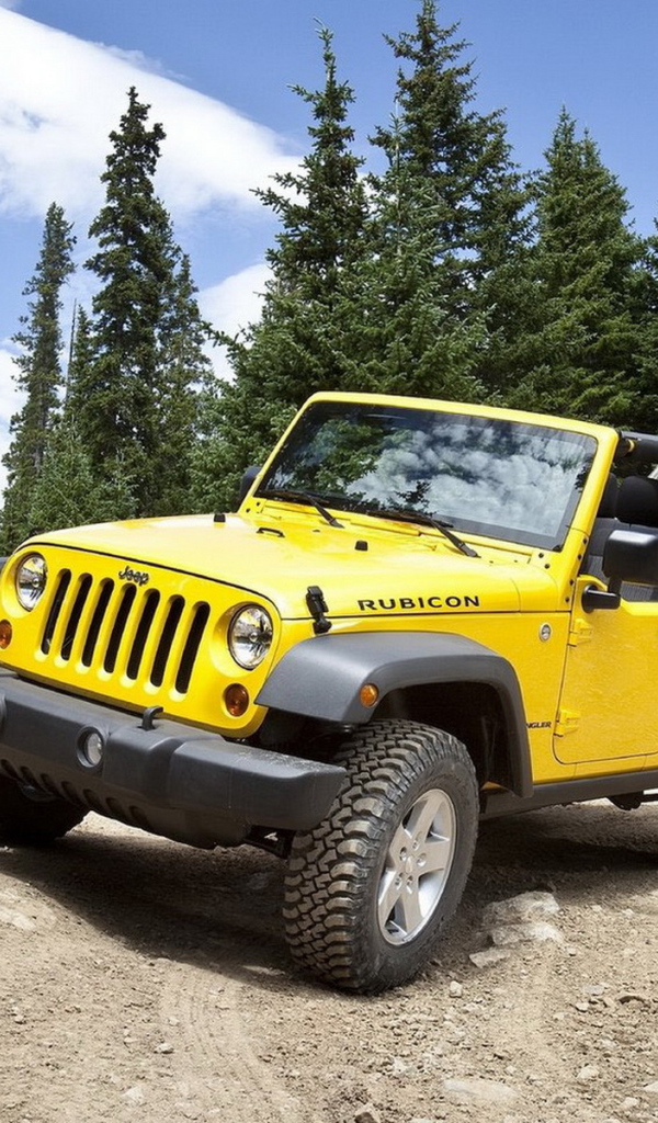 Желтый Джип Вранглер