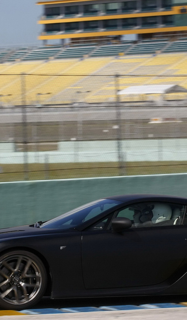 Спортивный Лексус 2012