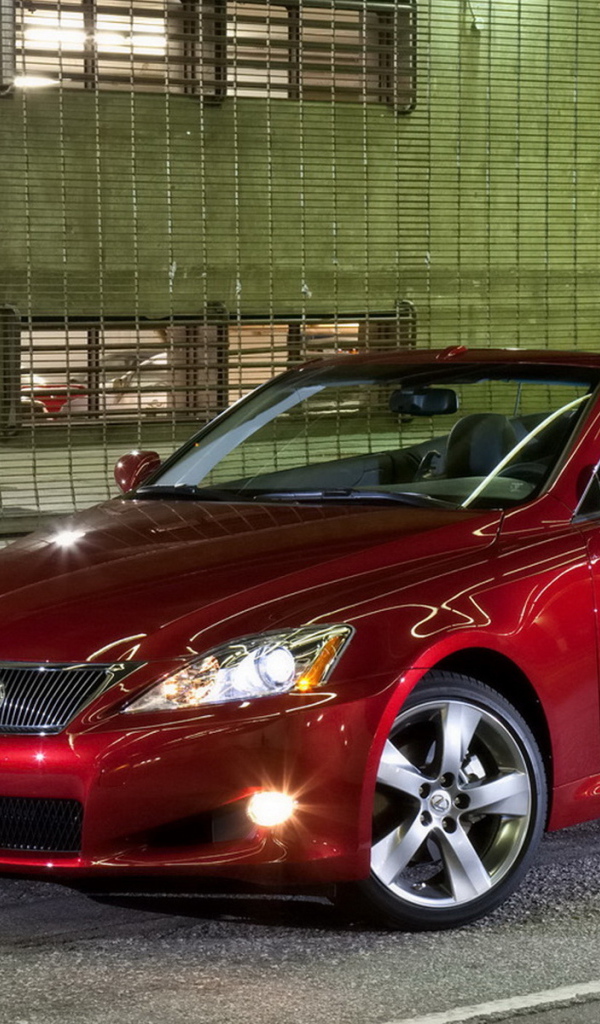 Лексус IS-350C в красном цвете