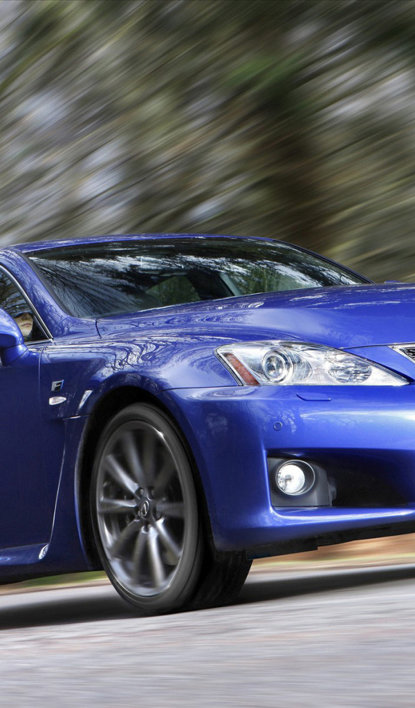 Лекcус IS-F в движении