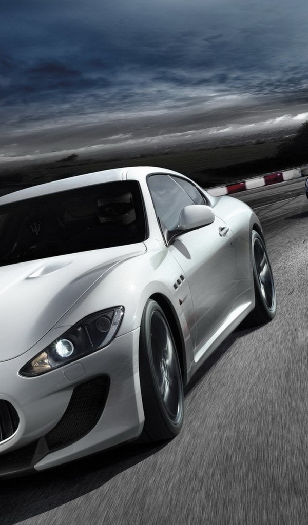 2012 Мазерати ГранТуризмо