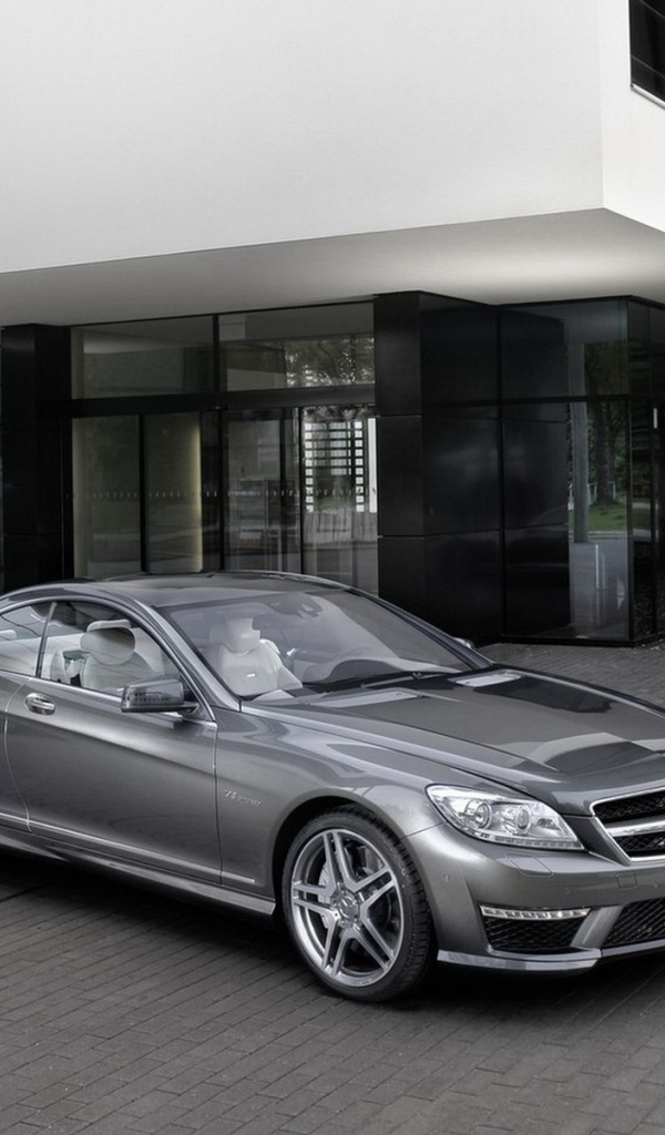 Инновационные технологии Мерседес Бенц CL63 AMG