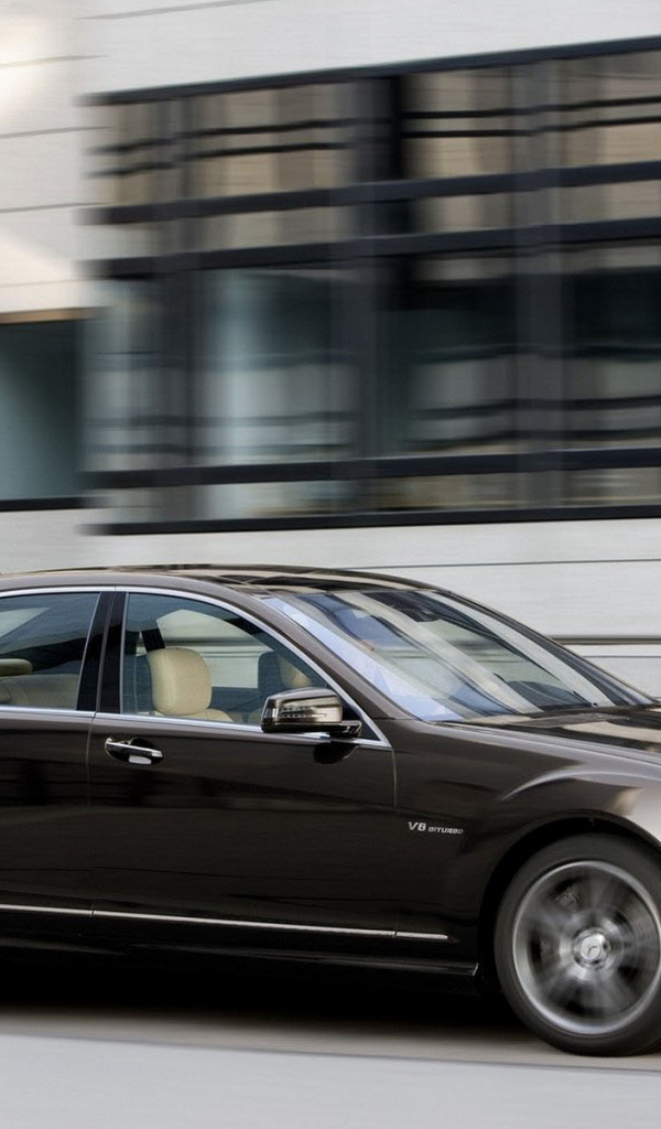 Мерседес Бенц S63 AMG 2011