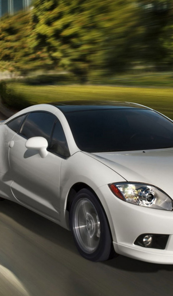 белый Митсубиши Эклипс