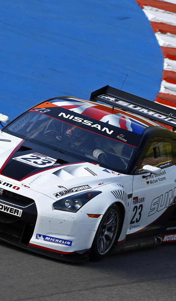 2010-Nissan-GT-R-Racing