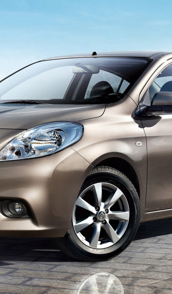 Ниссан Санни 2012