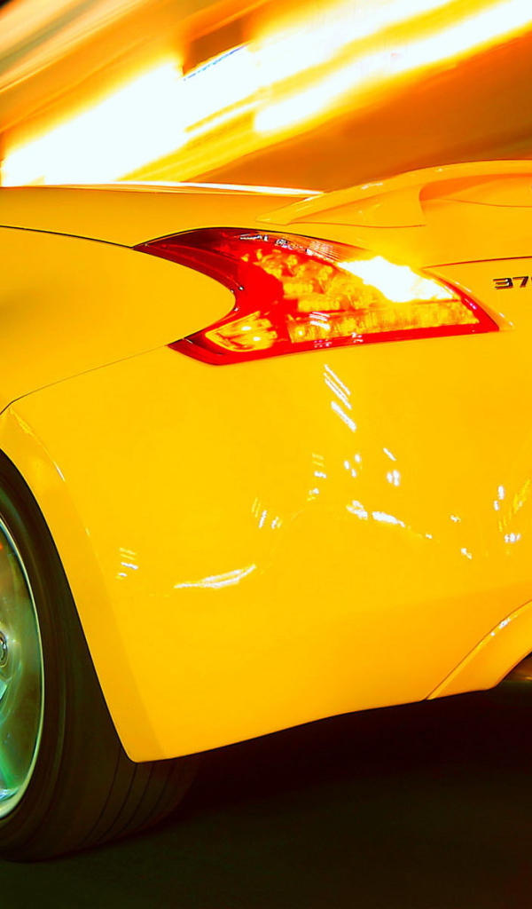 Спортивное купе Ниссан 370Z