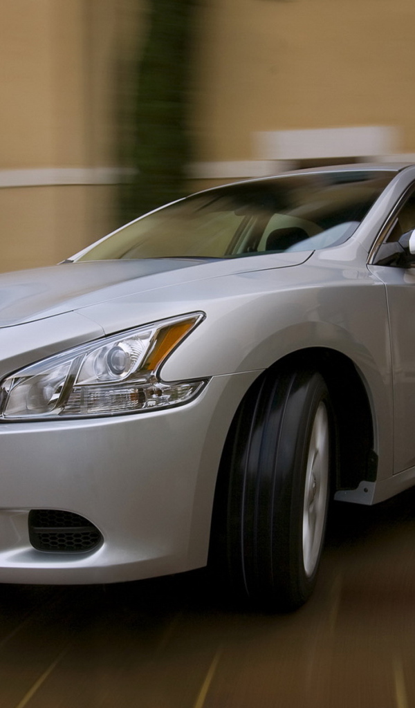 Ниссан Максима седан