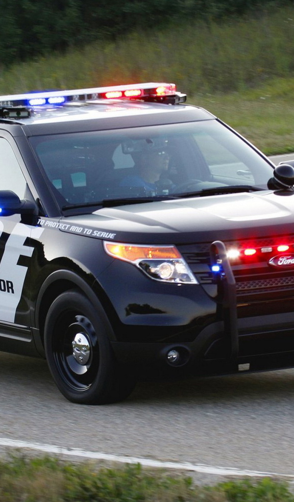 Форд-полицейский перехватчик